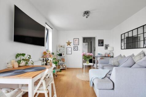 Odyssey House, Tooting Broadway, SW17