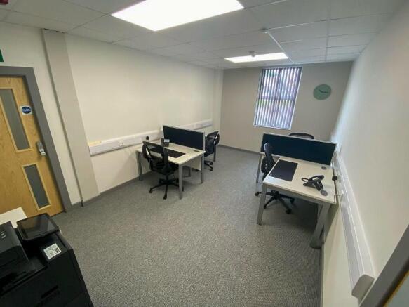 3 Person Office
