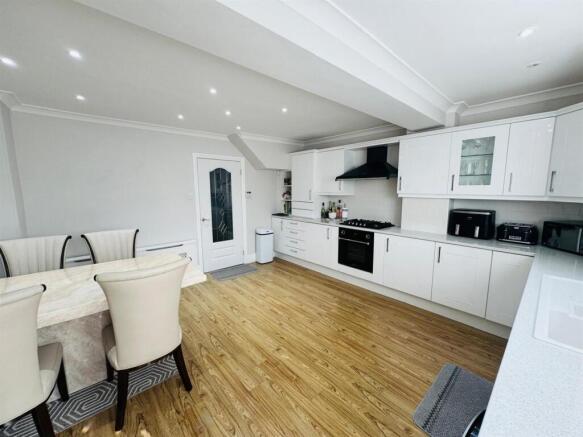 Kitchen Diner