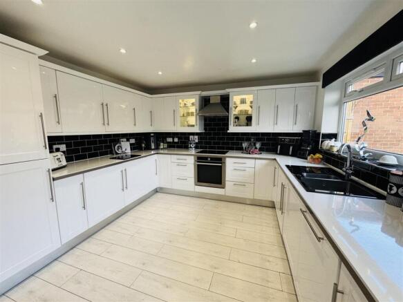 Kitchen Diner