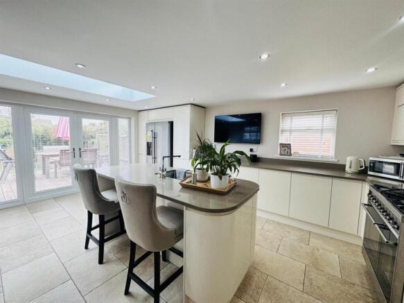 Kitchen Family Room