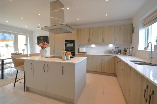 kitchen/family room