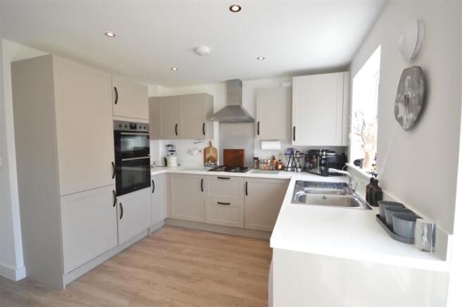 kitchen/breakfast room