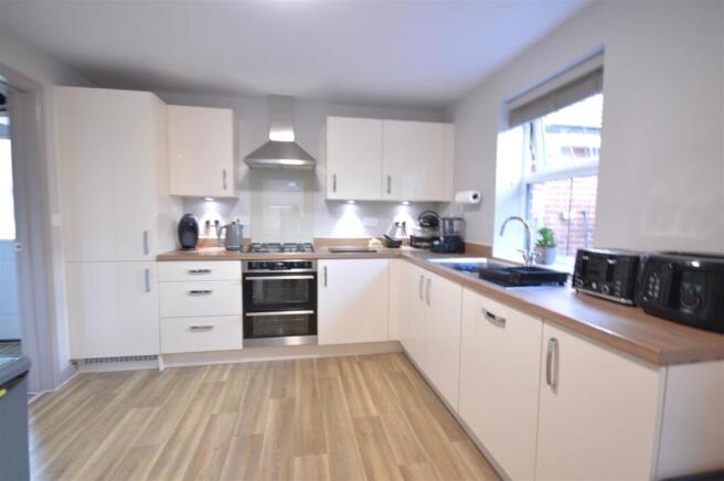 kitchen/breakfast room