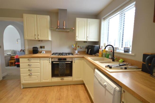 kitchen/breakfast room