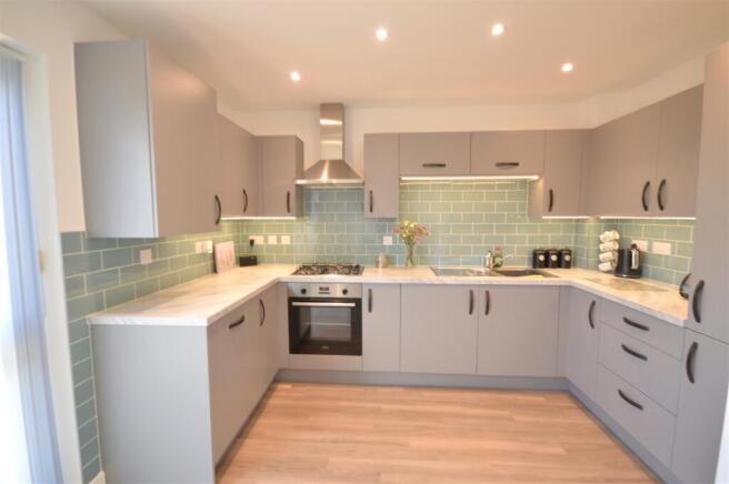 kitchen/breakfast room