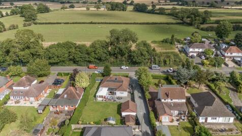 Nuneaton Road, Bulkington