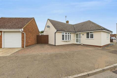 Woodfield Drive, West Mersea,