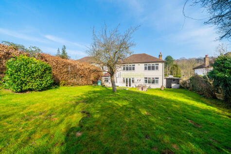 Kenley Lane, Kenley, CR8 5DE