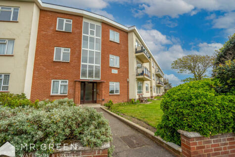 Southbourne - 3 bedroom apartment for sale