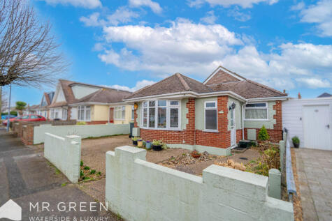 Windsor Road, Christchurch, Dorset, BH23 2EE