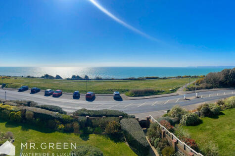 Cliff Lodge, 5 Boscombe Overcliff Drive, Bournemouth, BH5 1JB