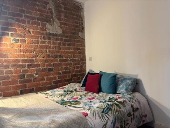 WhatsApp Image 2025-11-14 at 16.25.21.jpeg