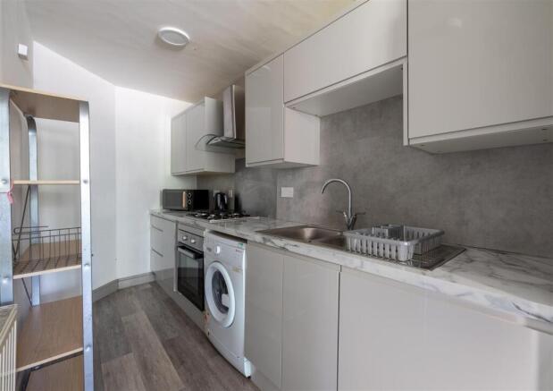 23 Castle Hill Flat 2_8.jpg