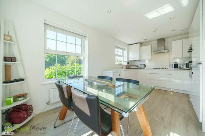 kitchen / Dining room 