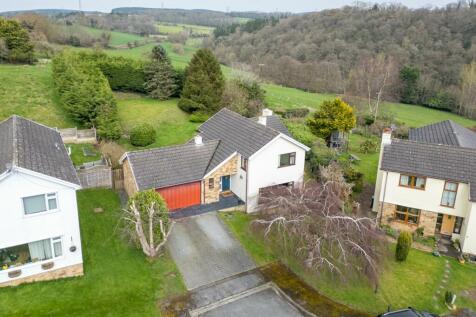 Caerwys - 4 bedroom detached house for sale
