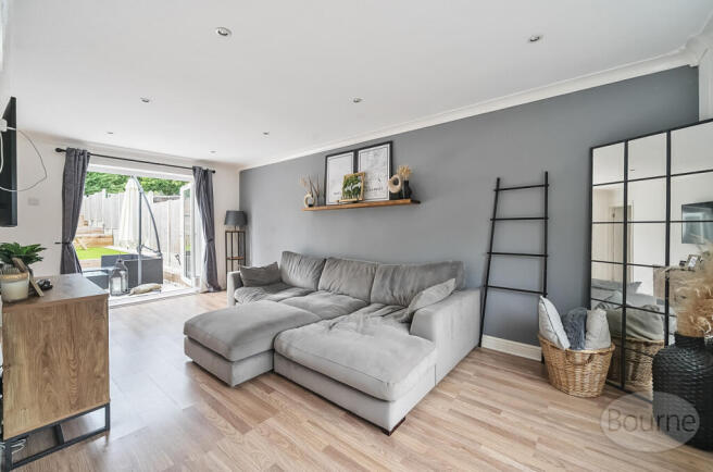 10503564-6bcc-470...