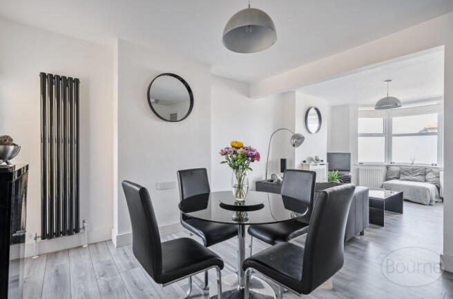 050def83-0787-4fe...