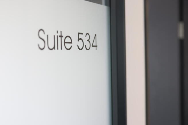 Suite 534