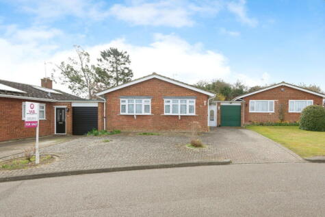 Church View Avenue, Shillington, Hitchin, SG5 3NL