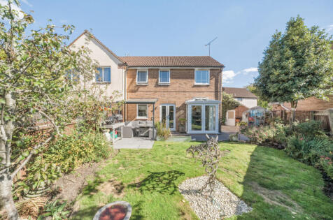 Woollaton Close, Grange Park, Swindon, SN5