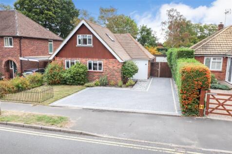 MacDonald Road, Lightwater, Surrey, GU18