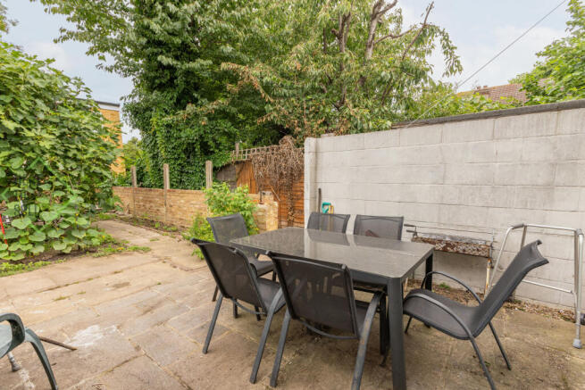 1 Northumberland Gardens, EDMONTON, N9 9LN-3