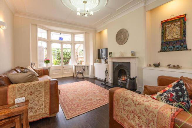 Berkshire Gardens, London, N13 6AA-1 (32)