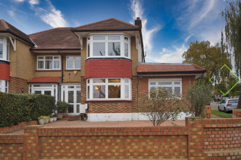 Morton Way, Southgate, N14