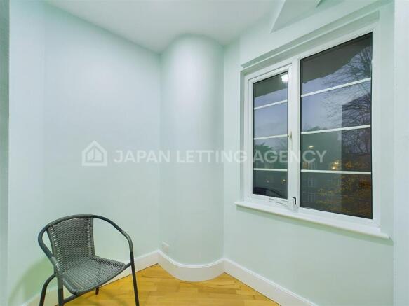 CAM02206G0-PR0043-STILL014.jpg