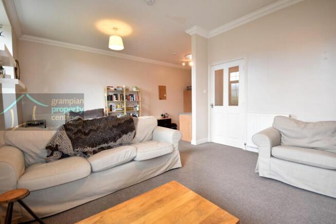 lounge 3