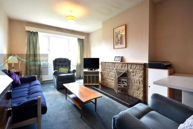 lounge 2.JPG