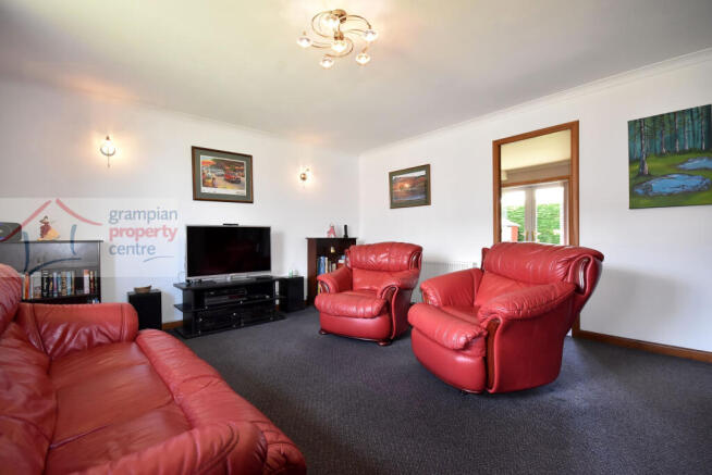 Lounge 2 .JPG
