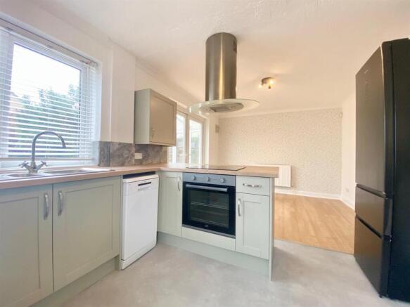 Kitchen 3.jpg