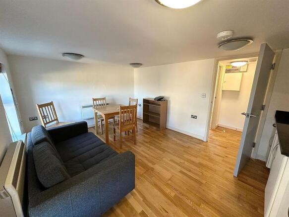 WhatsApp Image 2025-01-06 at 9.37.02 AM (1).jpeg