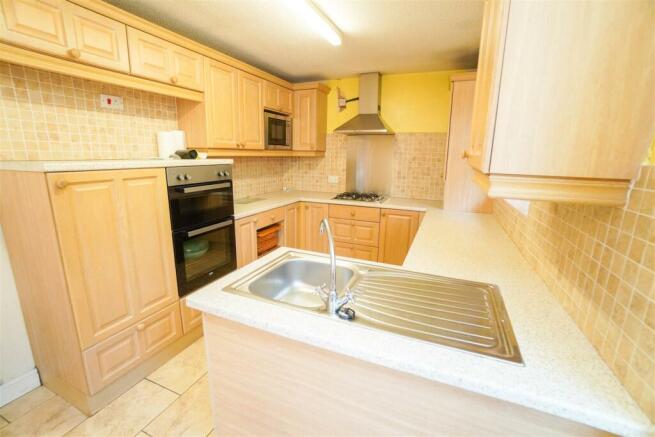 KITCHEN 2 (1 of 1).jpg