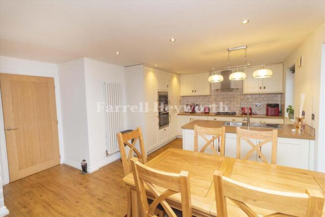 Dining Kitchen Area 
