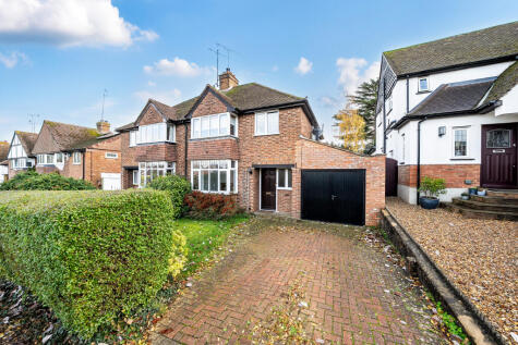 The Close, Harpenden, AL5