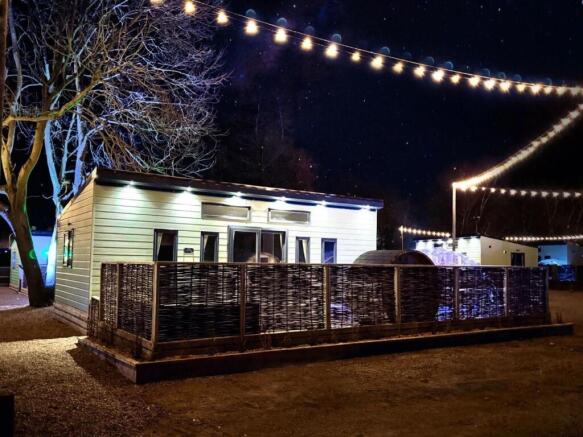 Lux Oasis - Agent 12.jpg