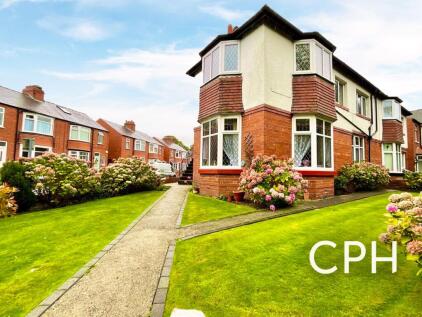 Peasholm Drive, Scarborough, YO12