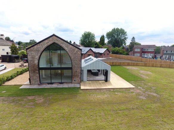 4 Bedroom Detached House For Sale In The Hay Loft Ladybridge