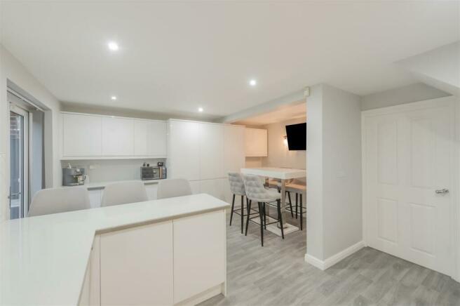 Fitted Dining Kitchen: