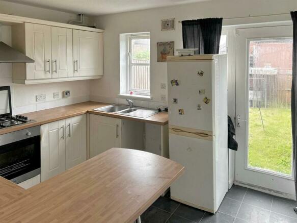 Fitted Dining Kitchen: