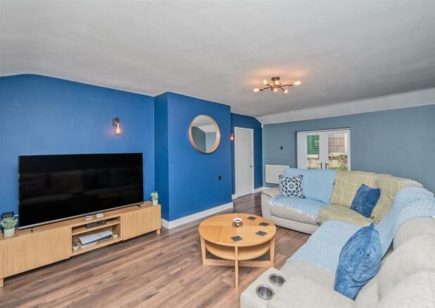 Living Room: