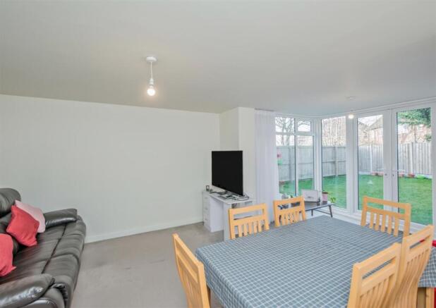 Living Room / Dining Area & Sun Lounge:
