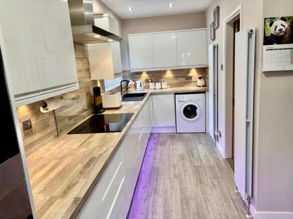Fitted Dining Kitchen: