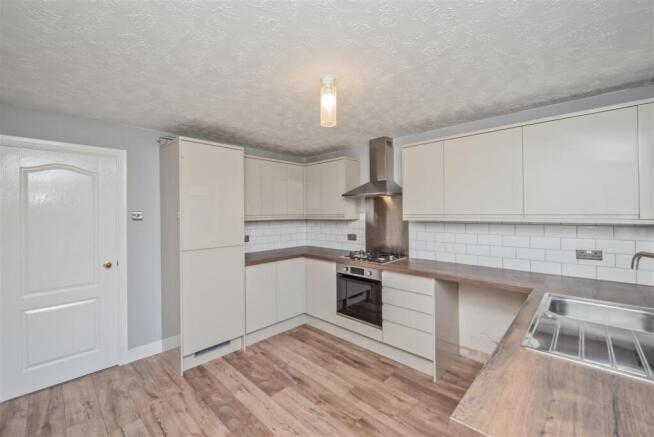 Kitchen: