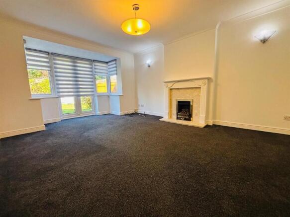 Living Room: