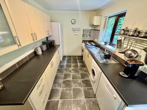 Fitted Kitchen: