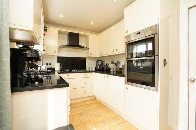 Fitted Kitchen: